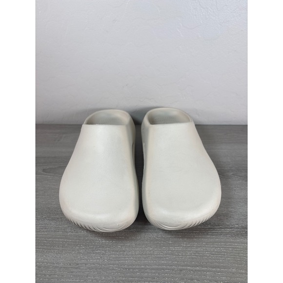 Crocs Mellow Recovery Unisex Clogs Sz M6/W8 Comfort Casual Stucco Vented Slip-On - Picture 3 of 7